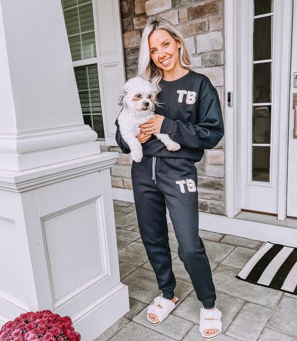 Tiffani Beaston height