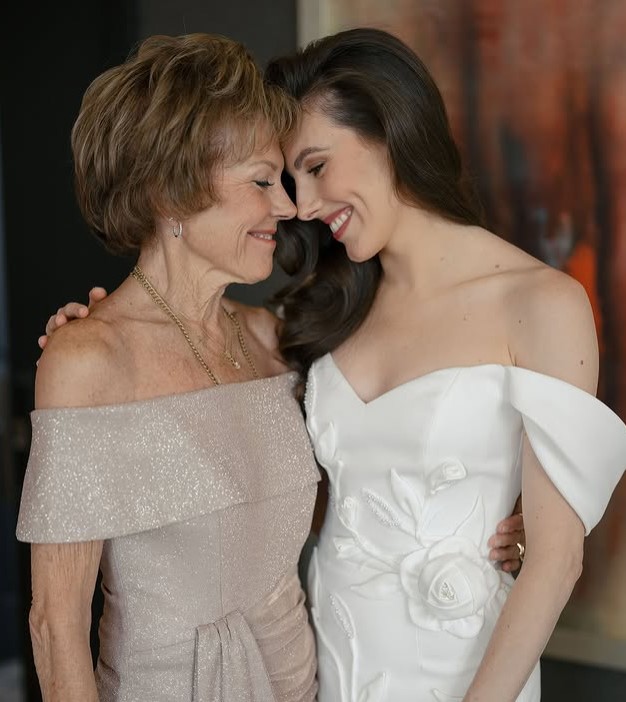 Tiler Peck with her mother