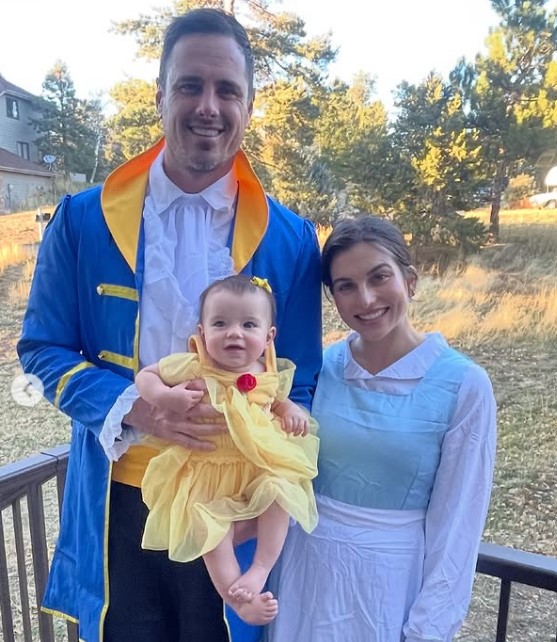 Ben Higgins with his wife and daughter