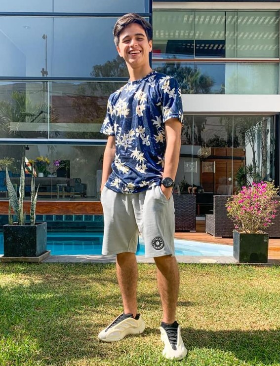 Brando Gallesi height