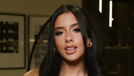 Cinthia Cruz Cinthia Cruz