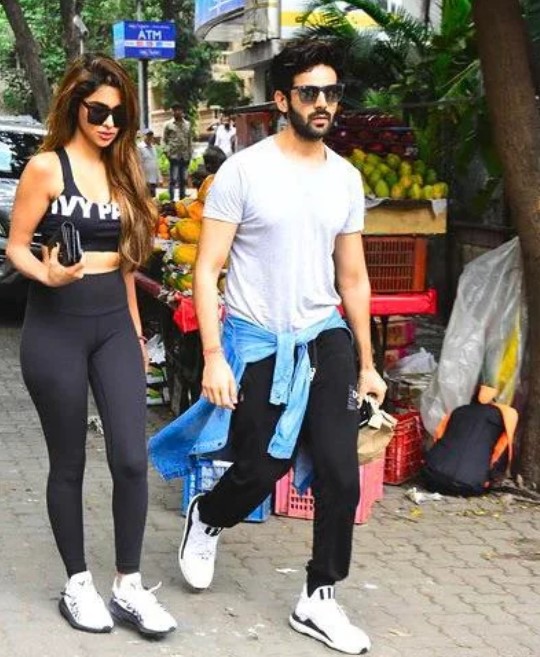 Dimple Sharma with Kartik Aryan