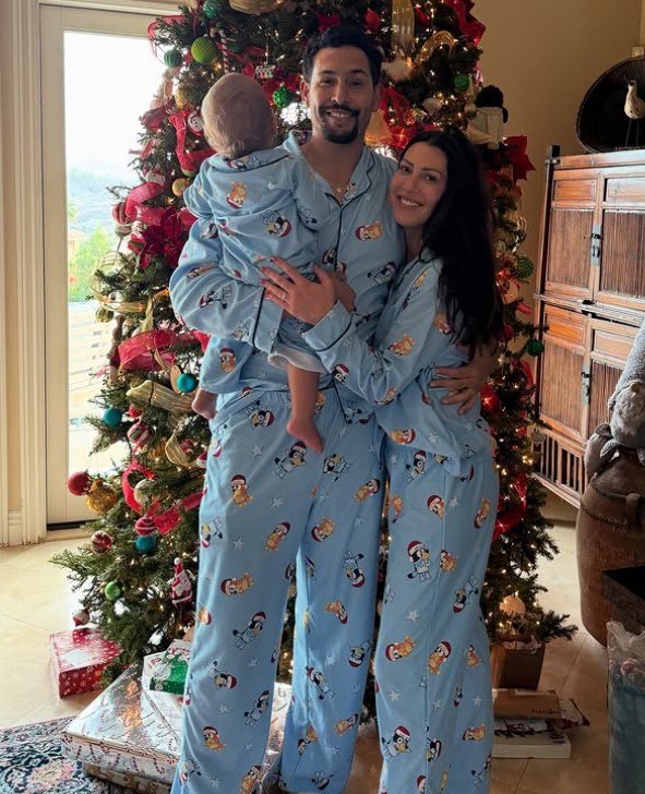 Becca Kufrin with her husband and kid