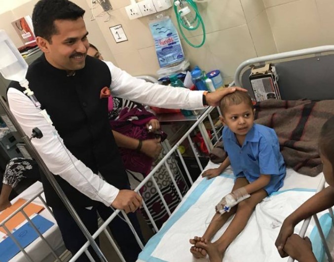 Shamsheer Vayalil during a hospital visit