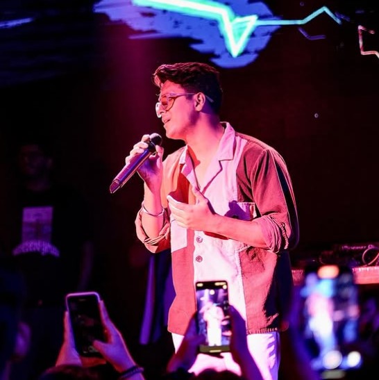 Aditya Rikhari bio