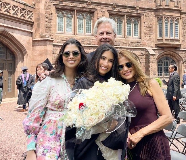 Ana Amelia Batlle Cabral with her family