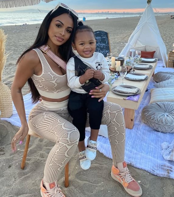 Ana Montana with her kid