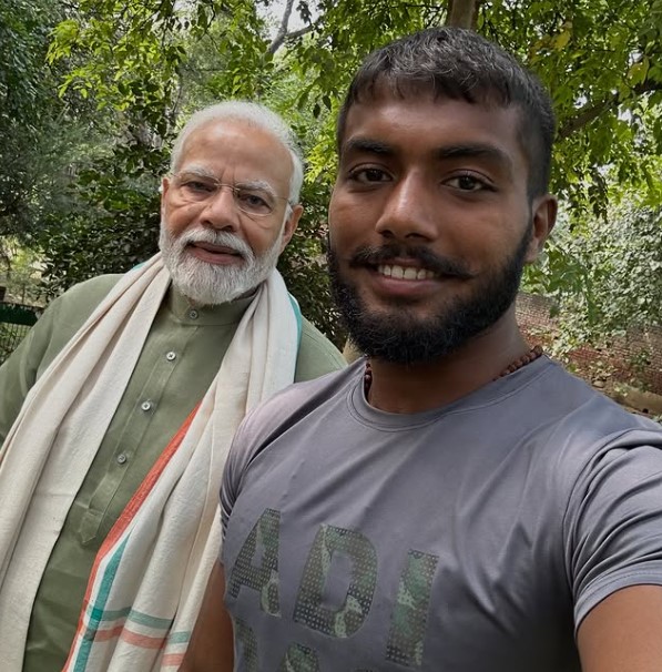 Ankit Baiyanpuria with Narendara Modi