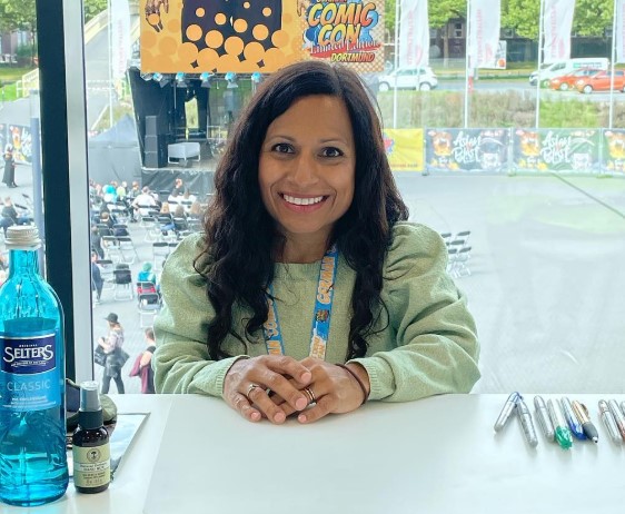 Arti Shah bio