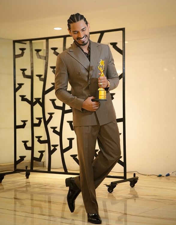 Digvijay Rathee won Best Personality Non Fiction award