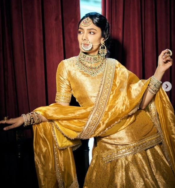 Ishita Mangal bio