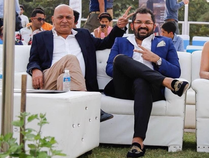 Jatin Ahuja with his dad