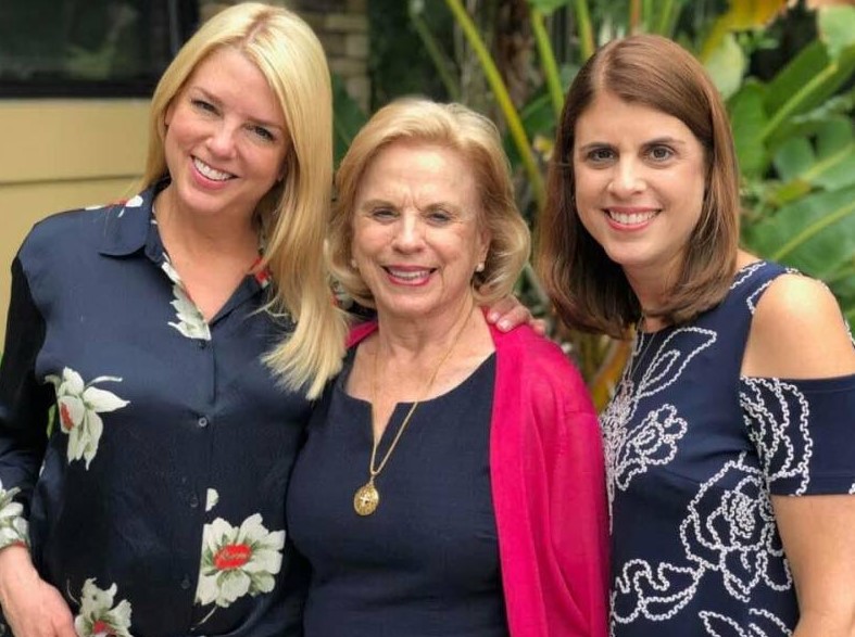 Pam Bondi with her mother and sister