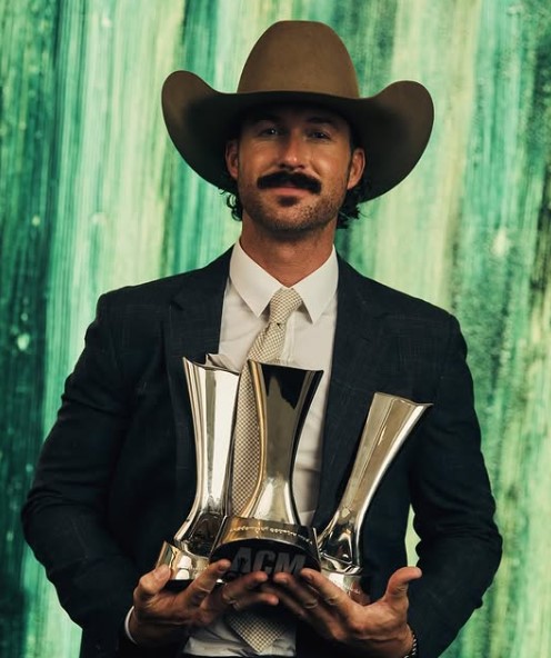 Riley Green awards