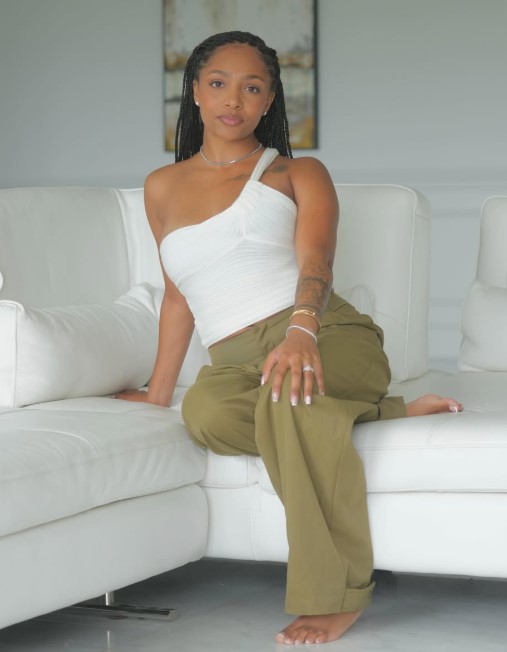 Rochelle Searight bio