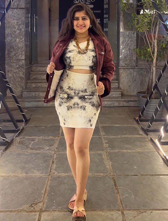 Sarika Salunkhe height
