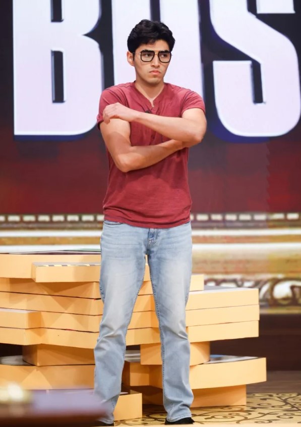 Adrian Rocha height