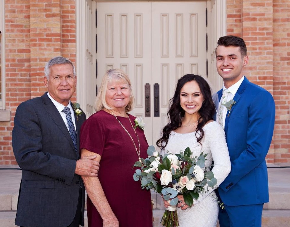 Alexis Warr with her family