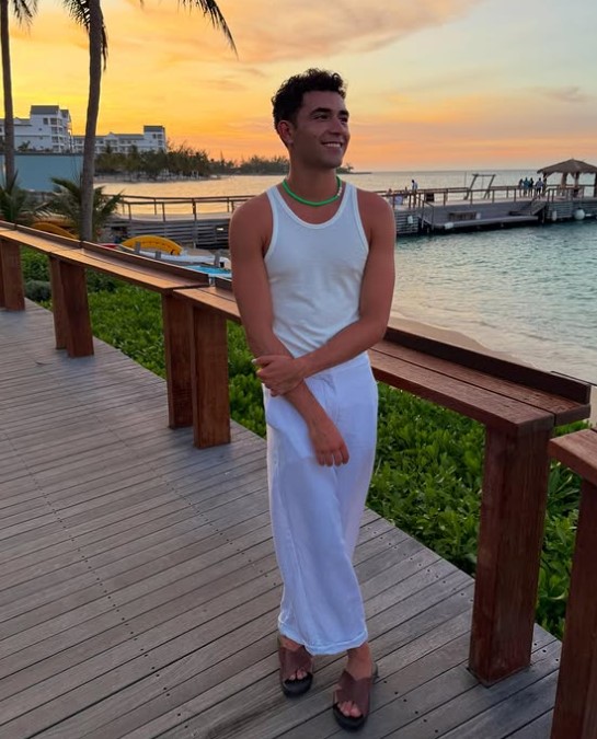 Ezra Sosa height