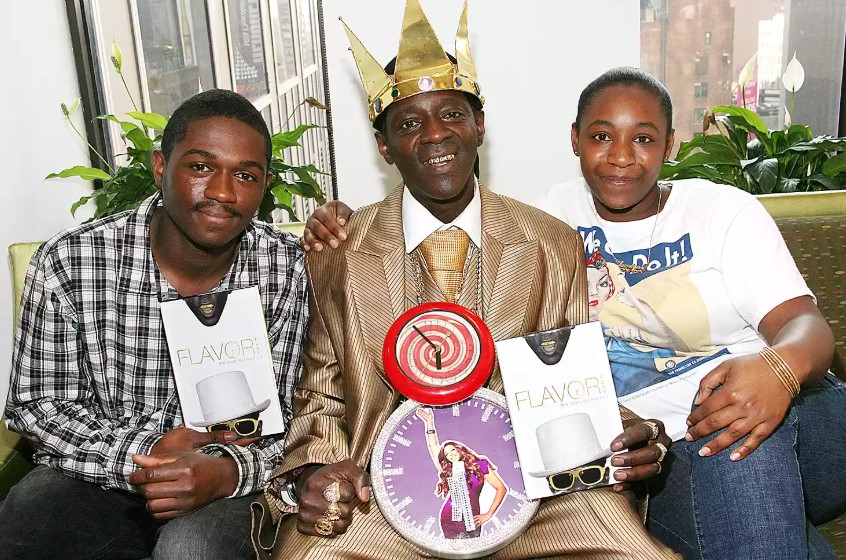 Flavor Flav with his kids