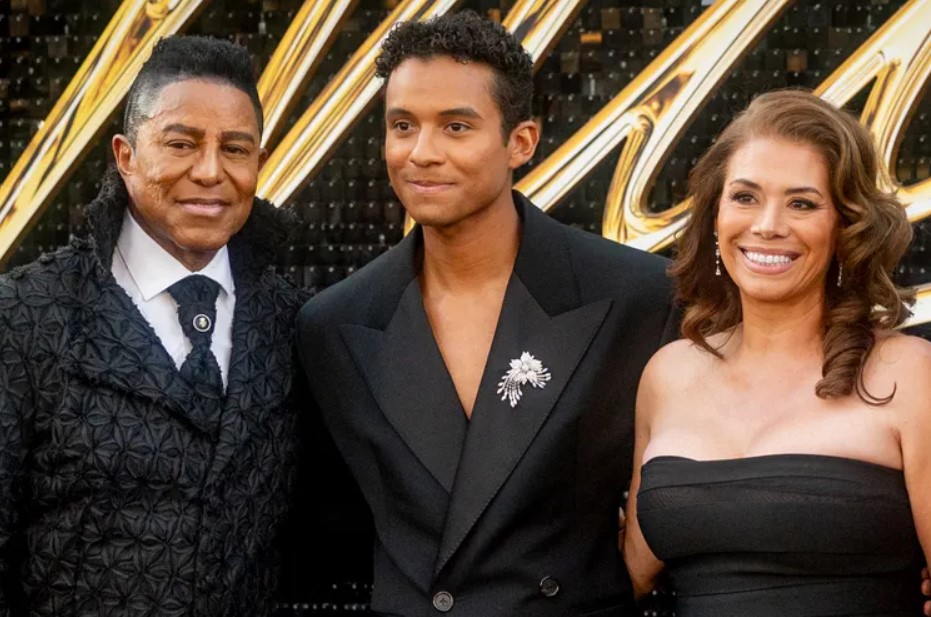 Jaafar Jackson with his parents