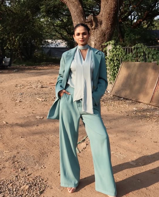Kashish Kapoor height