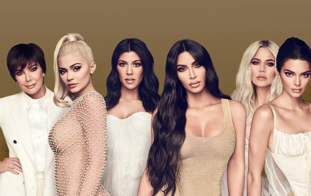 Kylie Jenner with her mother and siblings