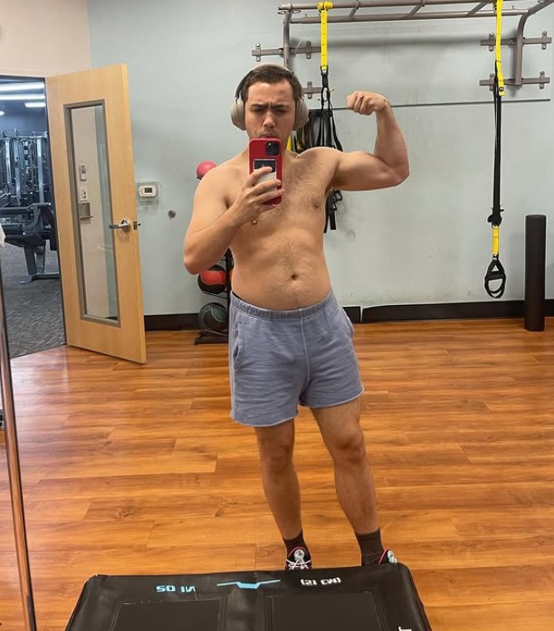Mizkif height