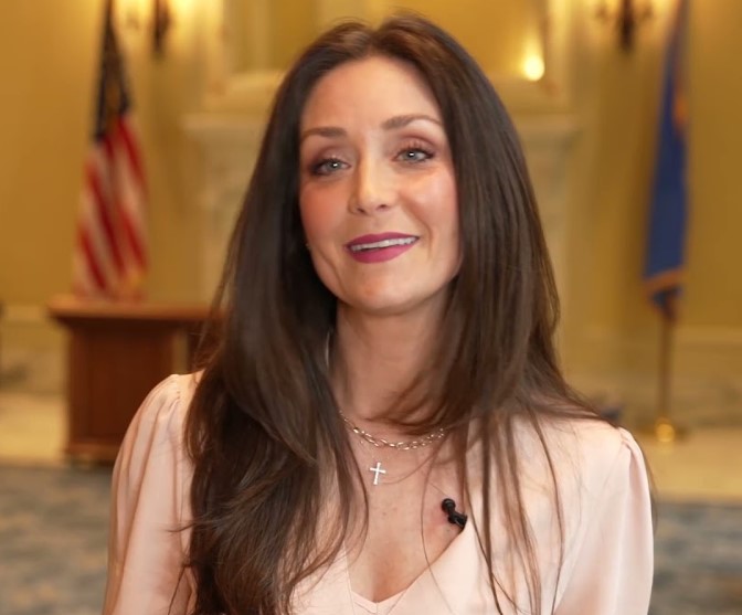 Sarah Stitt bio